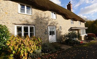 Stunning 3-bed Cottage in Dorchester