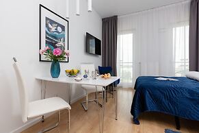 Apartment Varsovia Kasprzaka by Renters