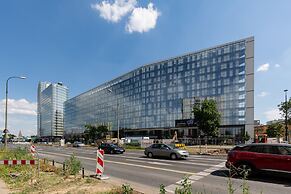 Apartment Varsovia Kasprzaka by Renters