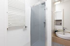 Apartment Varsovia Kasprzaka by Renters