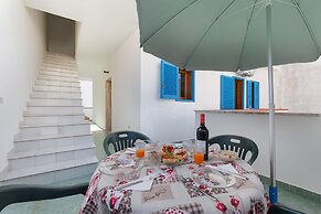 3678 A Casa di Vito by Barbarhouse