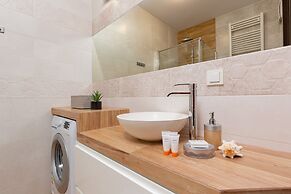 Business Apartment Warsaw by Renters