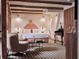 Hotel Pietryna