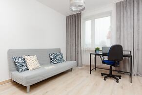 Apartment Near the Airport by Renters