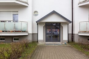 Apartment Near the Airport by Renters