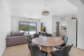 Villa Chriselia - 3 Bedrooms With Sea Access