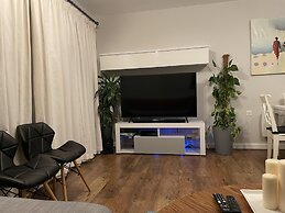 Charming 2-bed Apartment in Bow, London