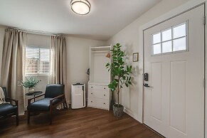 Charming Chandler Retreat w/ Furnished Patio!