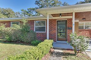 Spacious Jacksonville Home: 6 Mi to Downtown!
