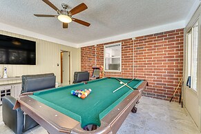 Spacious Jacksonville Home: 6 Mi to Downtown!