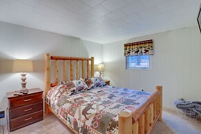 Family-friendly Cabin w/ Fire Pit in Pocono Lake!