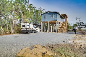 Bay St Louis Home w/ Private Dock + Kayaks!