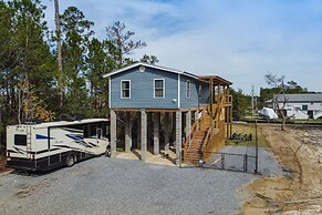 Bay St Louis Home w/ Private Dock + Kayaks!