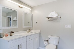 Bay St Louis Home w/ Private Dock + Kayaks!