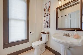 Stylish Home in Springfield Historic District!