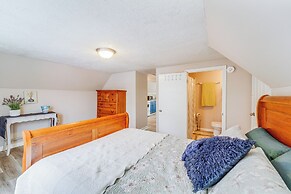 Dexter Vacation Rental in Walkable Location!