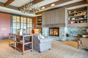 Pet-friendly Cle Elum Condo - Hike, Ski & Relax!