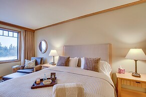 Pet-friendly Cle Elum Condo - Hike, Ski & Relax!