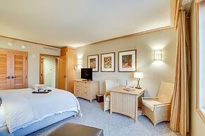 Pet-friendly Cle Elum Condo - Hike, Ski & Relax!