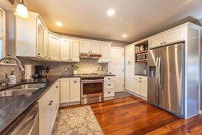 Devon Court 2 Bedroom Home by RedAwning