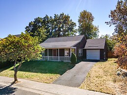 Devon Court 2 Bedroom Home by RedAwning