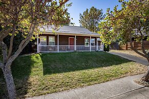 Devon Court 2 Bedroom Home by RedAwning