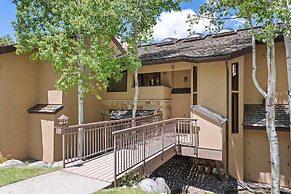 Poolside Townhome With Snowmass View And Hot Tub Access 2 Bedroom Town