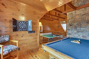 Lakefront Custom-built Mentone Home: Game Room!