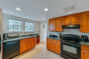 Home w/ Backyard ~ 2 Mi to Downtown Lexington!