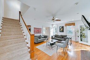 Home w/ Backyard ~ 2 Mi to Downtown Lexington!