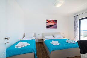 Deluxe Villa Laura 6a