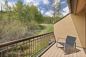 Elegant Ski Access Townhome With Snowmass Views by The Woodrun V Townh