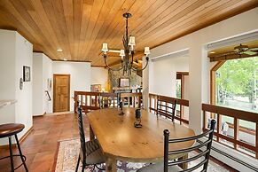 Lovely Townhome With Snowmass View And Ski-in/ski-out 2 Bedroom Townho