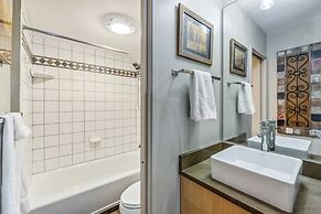 Vp105 Village Point 3br 3ba 3 Bedroom Condo by RedAwning