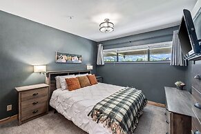 Vp105 Village Point 3br 3ba 3 Bedroom Condo by RedAwning