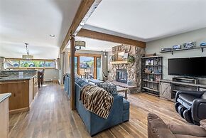 Vp105 Village Point 3br 3ba 3 Bedroom Condo by RedAwning