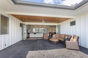 Kauai Tradewinds 4 Bedroom Home by RedAwning