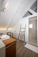 Touch Of Class Cottage 2 Bedroom Home