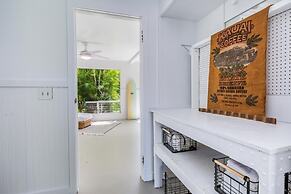 Hanalei Hideaway 2 Bedroom Home by RedAwning