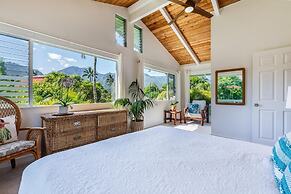 Hanalei Hideaway 2 Bedroom Home by RedAwning
