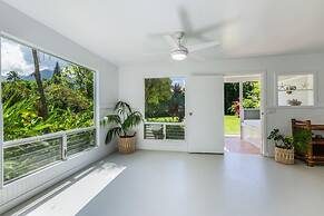 Hanalei Hideaway 2 Bedroom Home by RedAwning