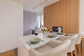 Pastel Apartment in Gdynia by Renters