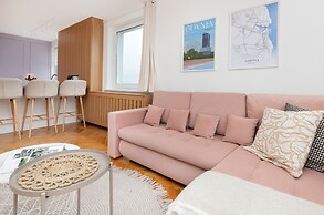 Pastel Apartment in Gdynia by Renters