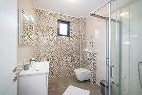 Deluxe Villa Laura for 8