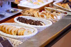 FH Confort Hôtel Orleans