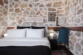 Parnassus Woodstone Chalet