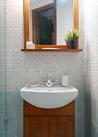 Parnassus Woodstone Chalet