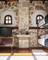 Parnassus Woodstone Chalet