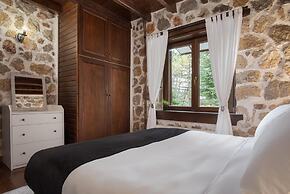 Parnassus Woodstone Chalet