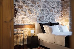 Parnassus Woodstone Chalet